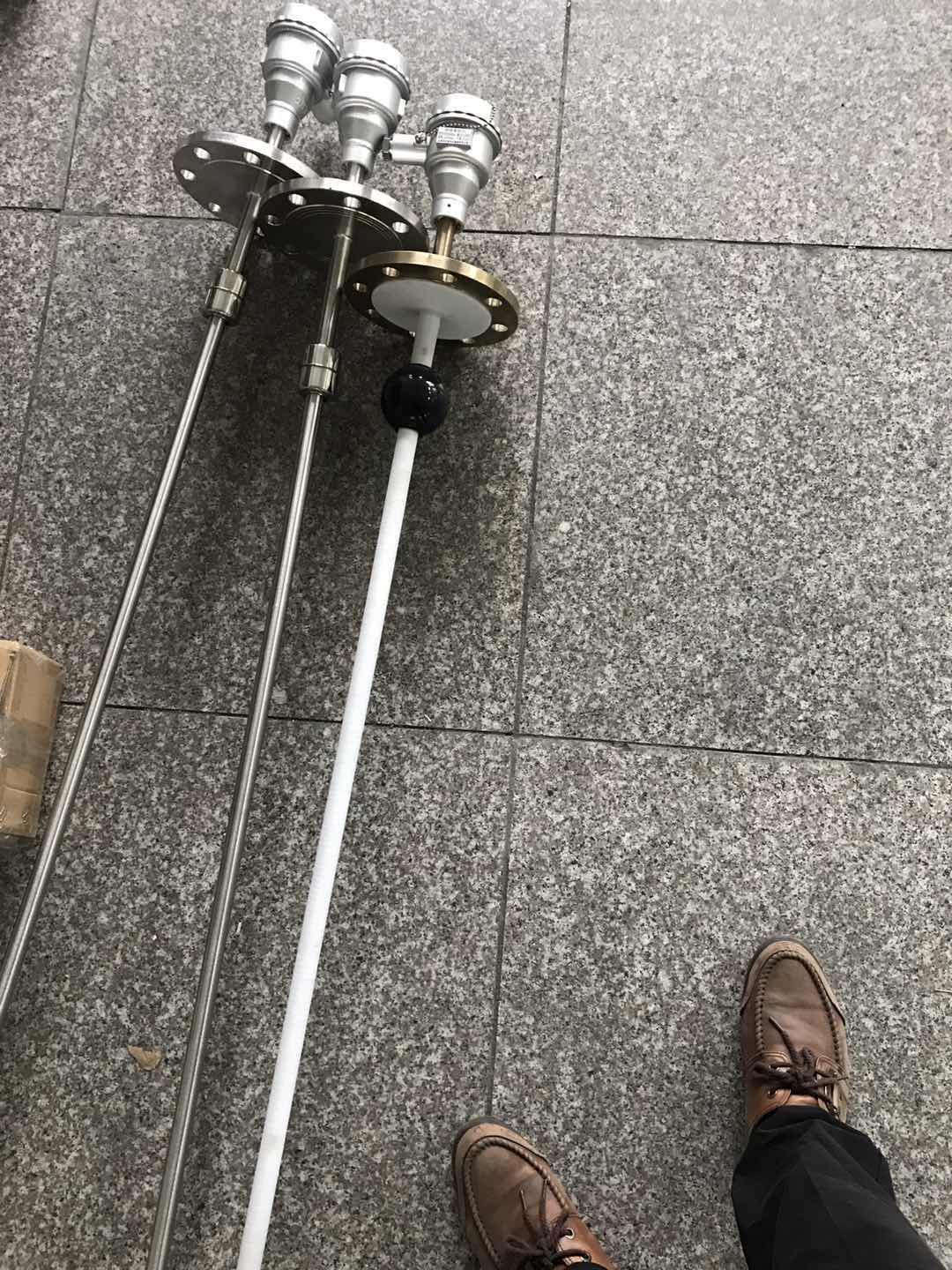 氢氟酸液位计，液碱液位计，防腐型浮球液位计